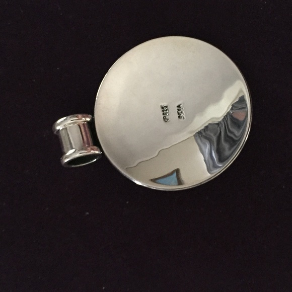 NWOT Stunning Sterling Silver Medallion Pendant - Picture 3 of 4